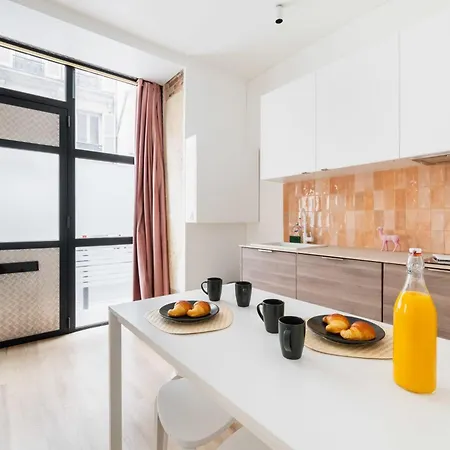 Premium Avec Grande Salle De Bain - 6p Appartement